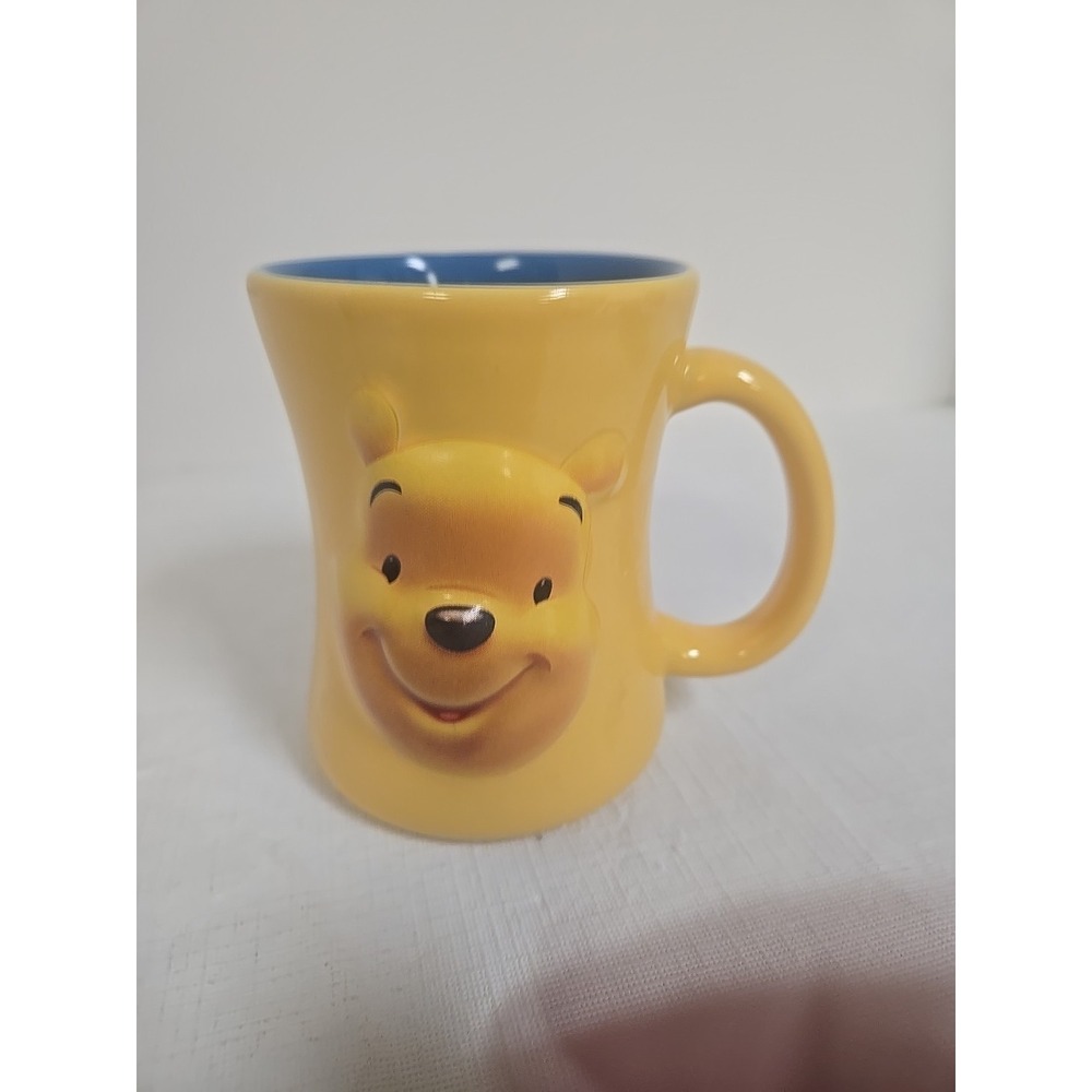 Disney Store‎ HUGGABLY POOH Coffee Tea 3D Cup Mug Yellow Blue Ceramic Winnie